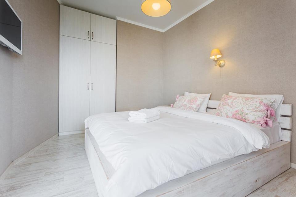 Панорамный Вид 15 Этаж. Набережная Днепра Kiev Exterior foto